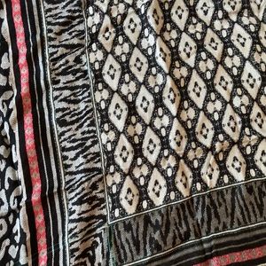 Zara multicolor beautiful scarf